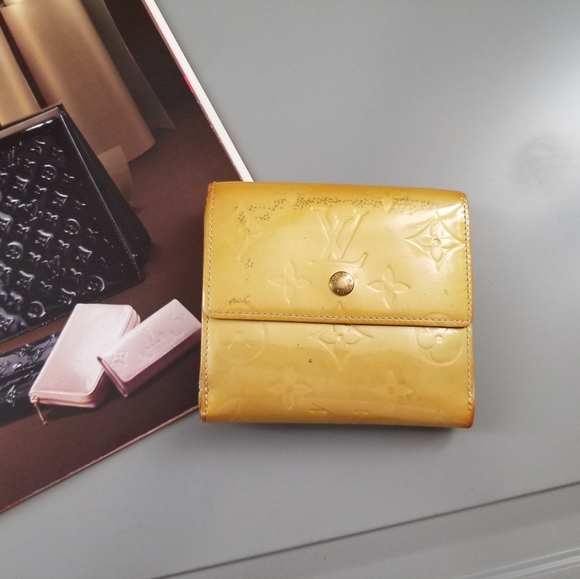 LOUIS VUITTON Classic Virnes Portefeuille Trifold Wallet Monogram - Picture 1 of 16